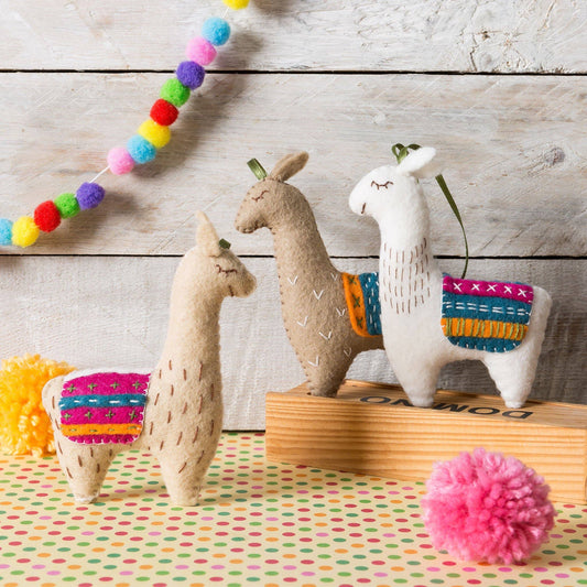 Llamas Felt Craft Kit by Corinne Lapierre