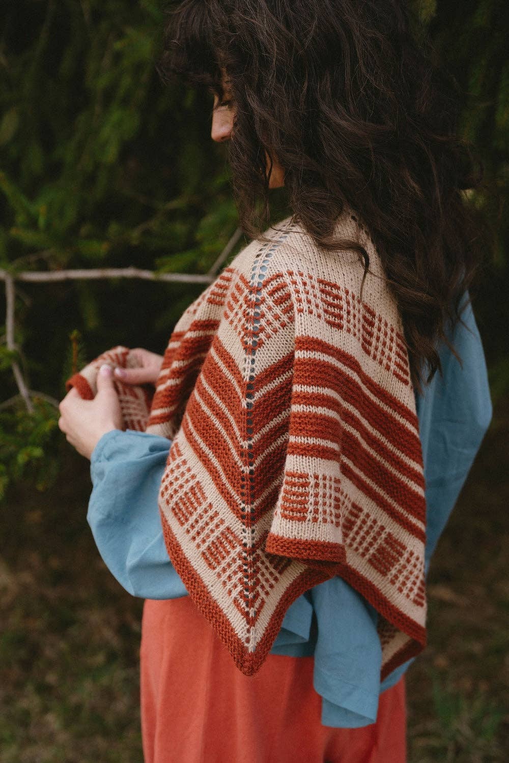 Field Notes: 20 Textured Knits for Everyday Beauty by Laine Publishing