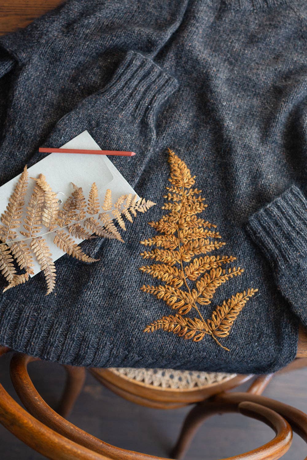 Embroidery on Knits by Laine Publishing