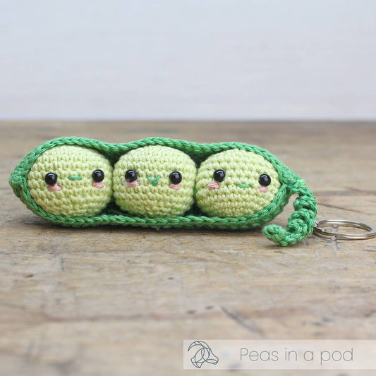 Peas in a pod - crochet kit