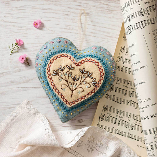 Embroidered Heart Felt Craft Mini Kit - Corinne Lapierre