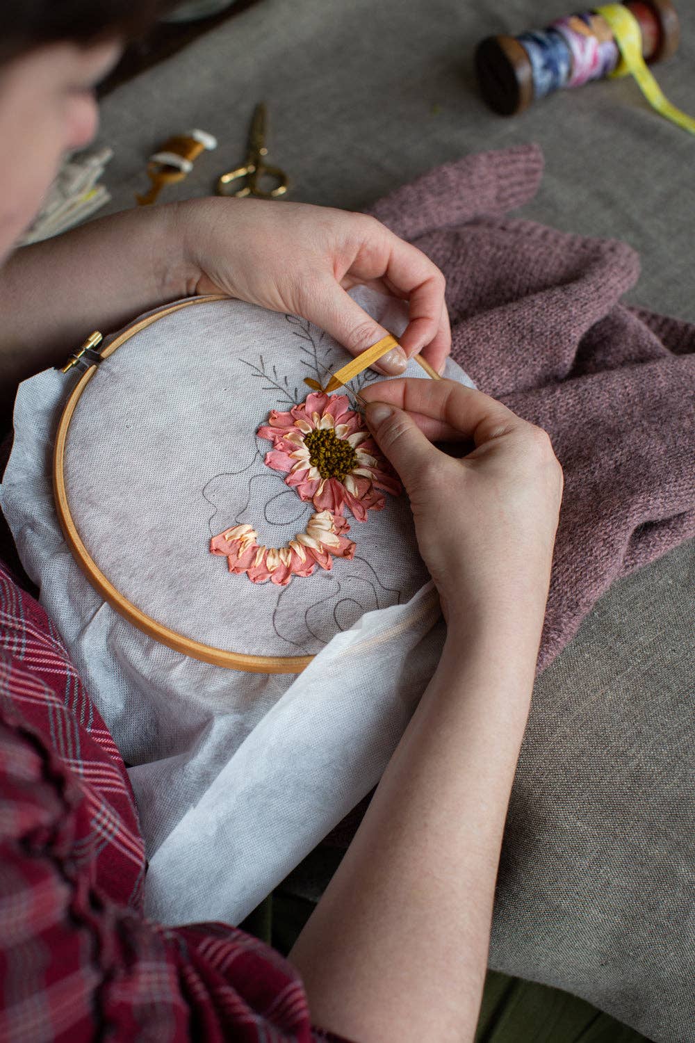 Embroidery on Knits by Laine Publishing
